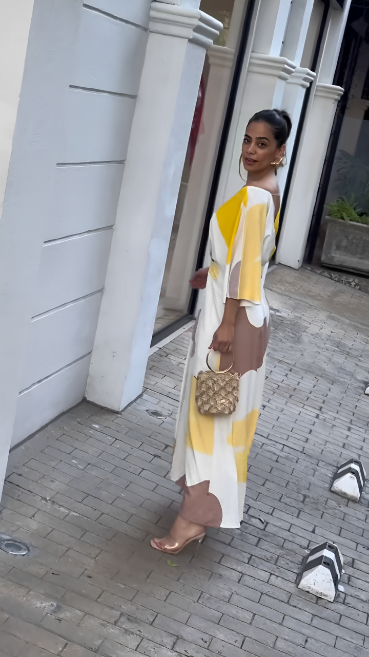 Elara | Vestido Elegante con Escote en V